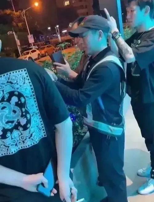 最新喝醉吃瓜事件视频,一场意外的网络狂欢